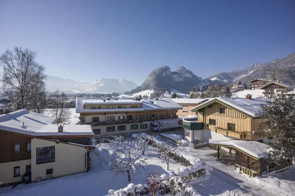 Gaestehaus Rottenspacher Kossen Bagian luar foto